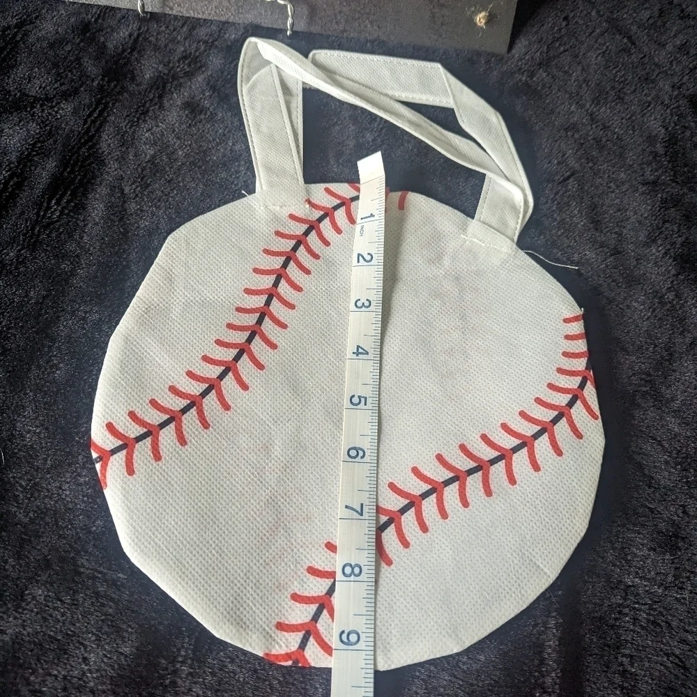 NWOT Baseball Party Gift Bags Pack of 24